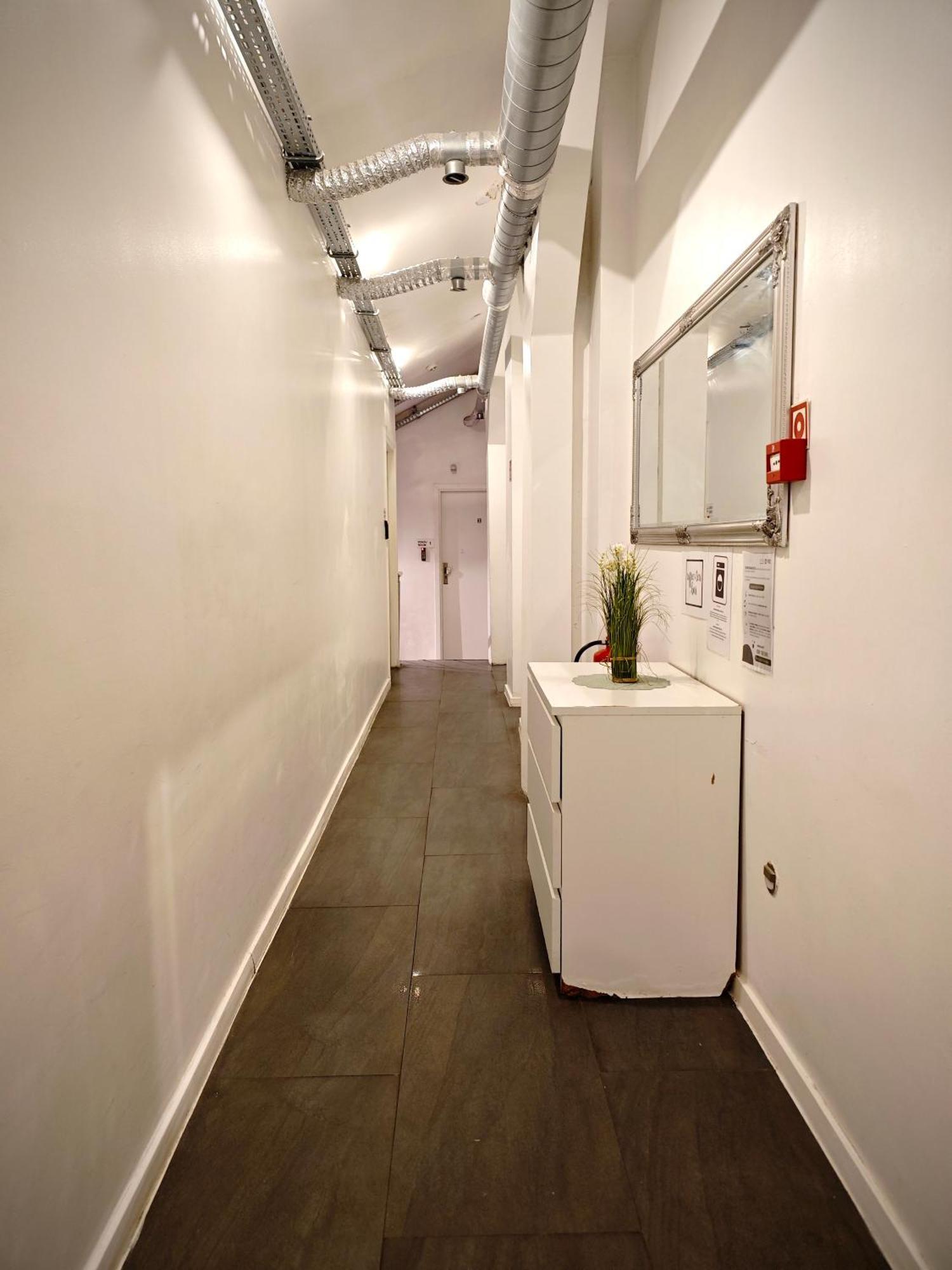 Apartamenty Hoza Attic Studio Варшава Екстер'єр фото