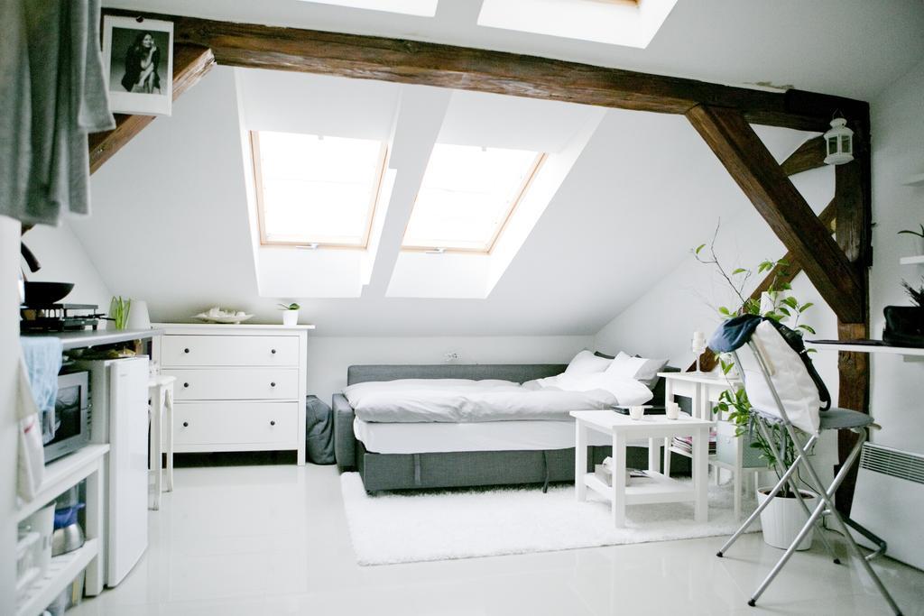 Apartamenty Hoza Attic Studio Варшава Номер фото