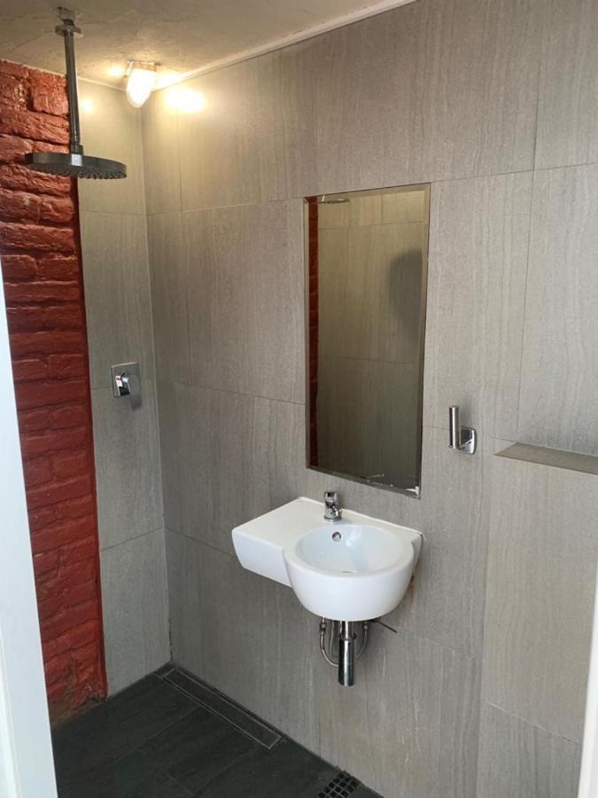 Apartamenty Hoza Attic Studio Варшава Екстер'єр фото